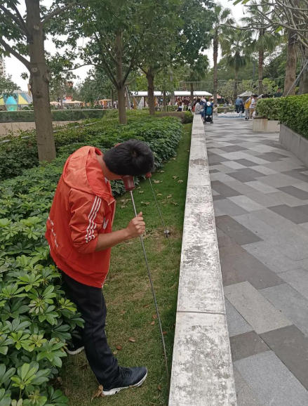 漏水检测现场图：管道探测